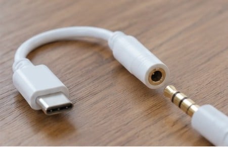 Type-C 3.5mm変換アダプター 100均