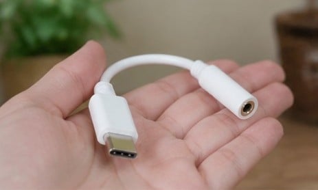Type-Cイヤホン変換アダプター 100均 実物